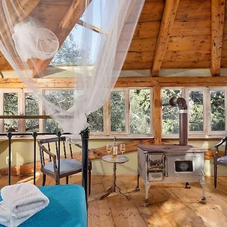 Margaritis's Treehouse Paramonas (Corfu)