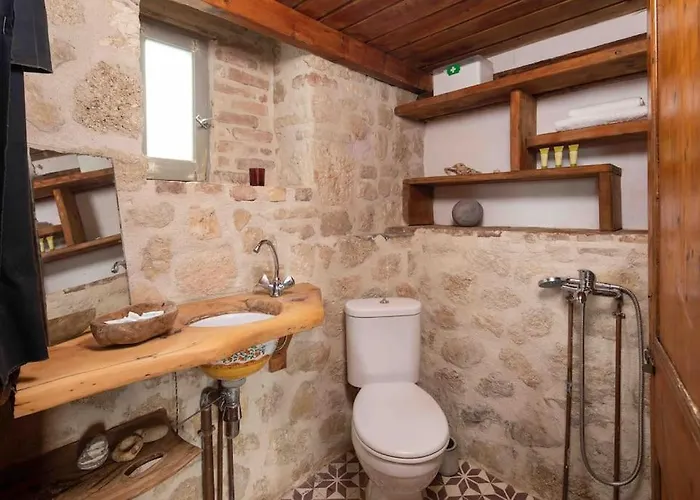 Margaritis's Treehouse Tatil Evi