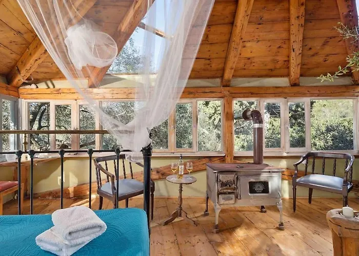 Margaritis's Treehouse Paramonas (Corfu)